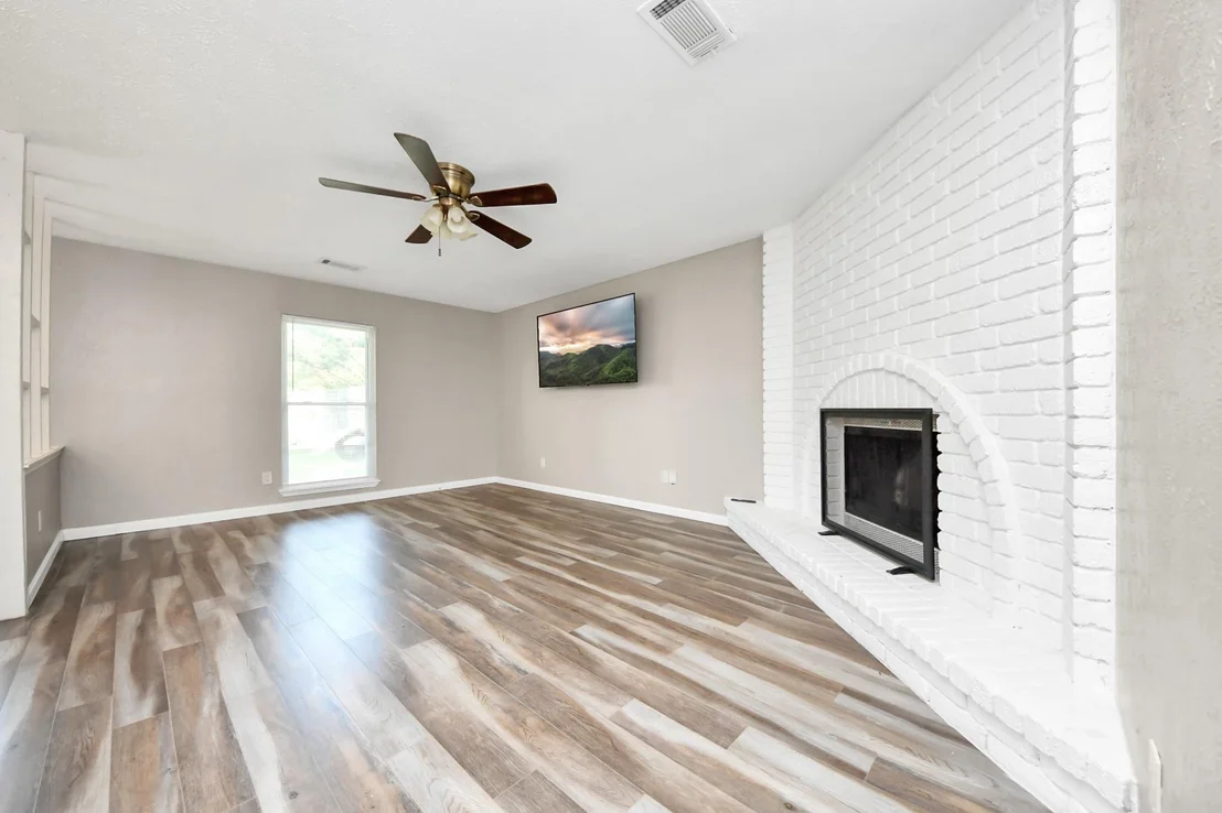 Photo of 6834 Kearney Drive