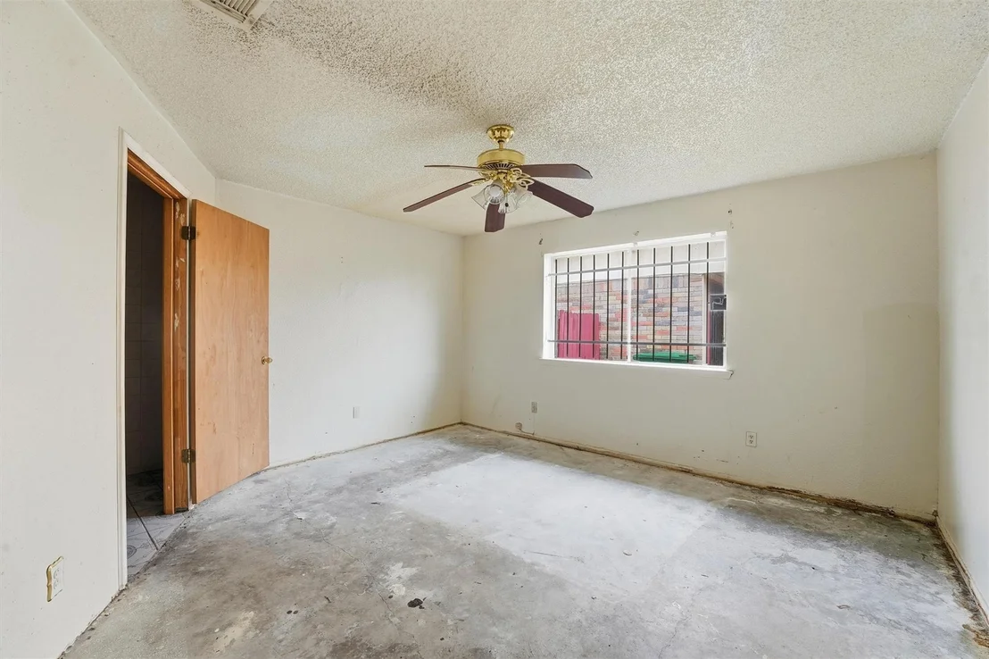 Photo of 12815 Mosscrest Drive