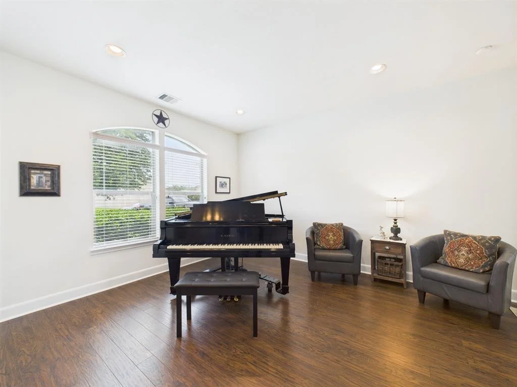 Photo of 3415 Braddock Lane