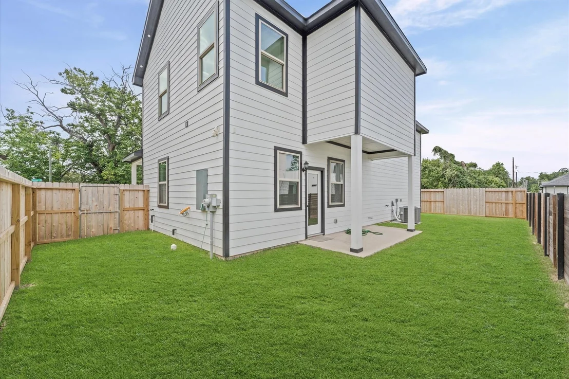 Photo of 2456 Walcott Lane