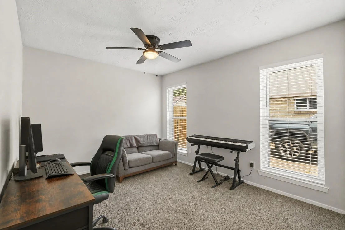 Photo of 19322 Woodglen Drive