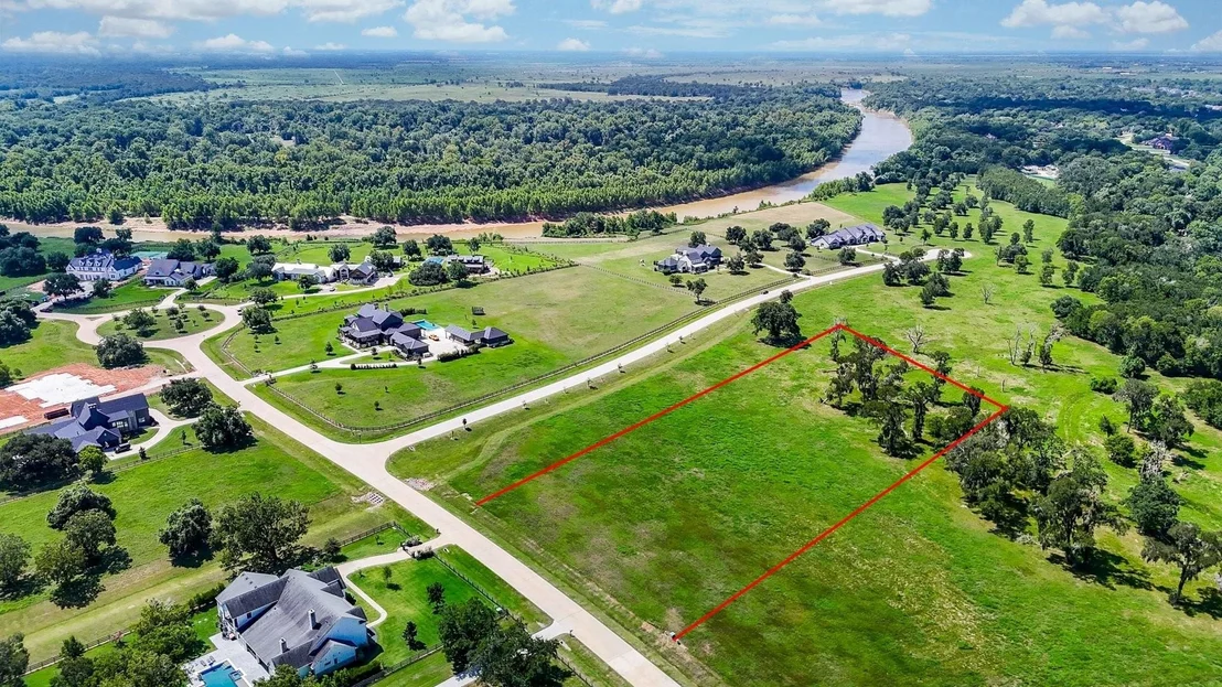 Photo of 30810 Riverlake Road
