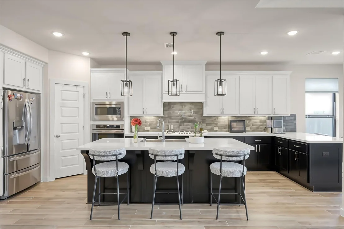 Photo of 6718 Waxbill Road