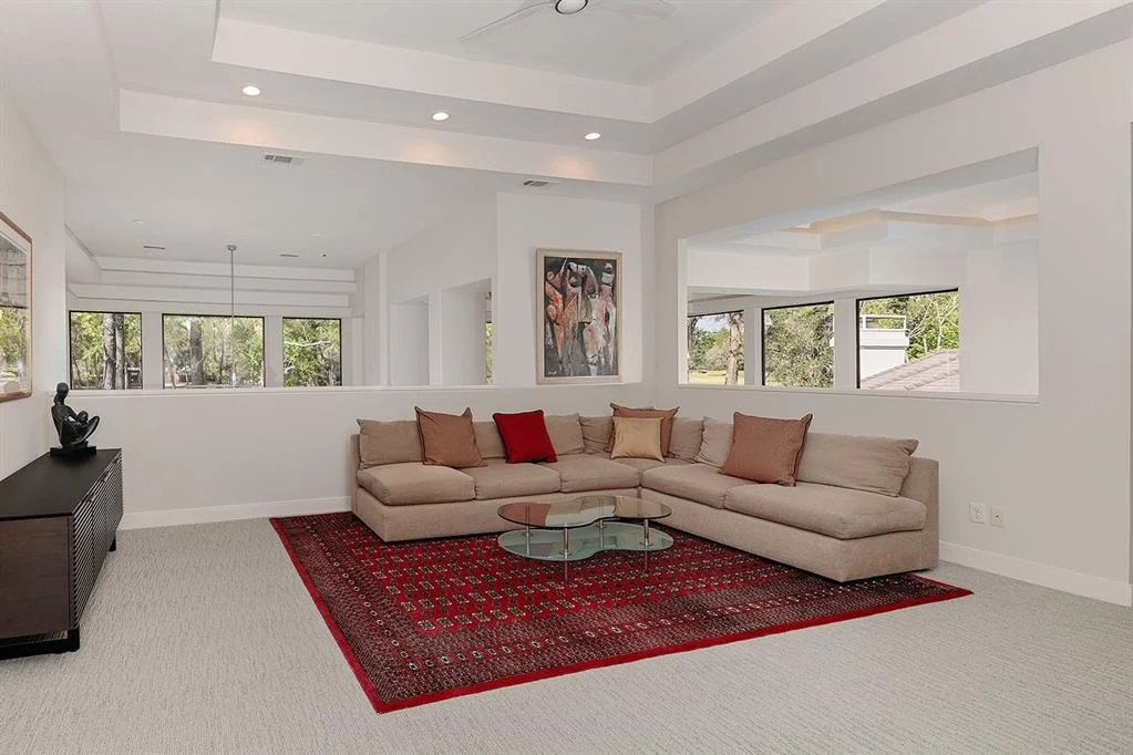 Photo of 31 Chestnut Hill Court