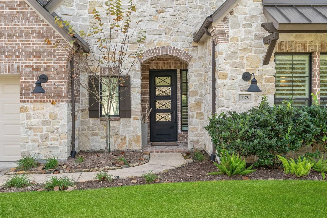 Photo of 122 N Winter Sunrise Circle