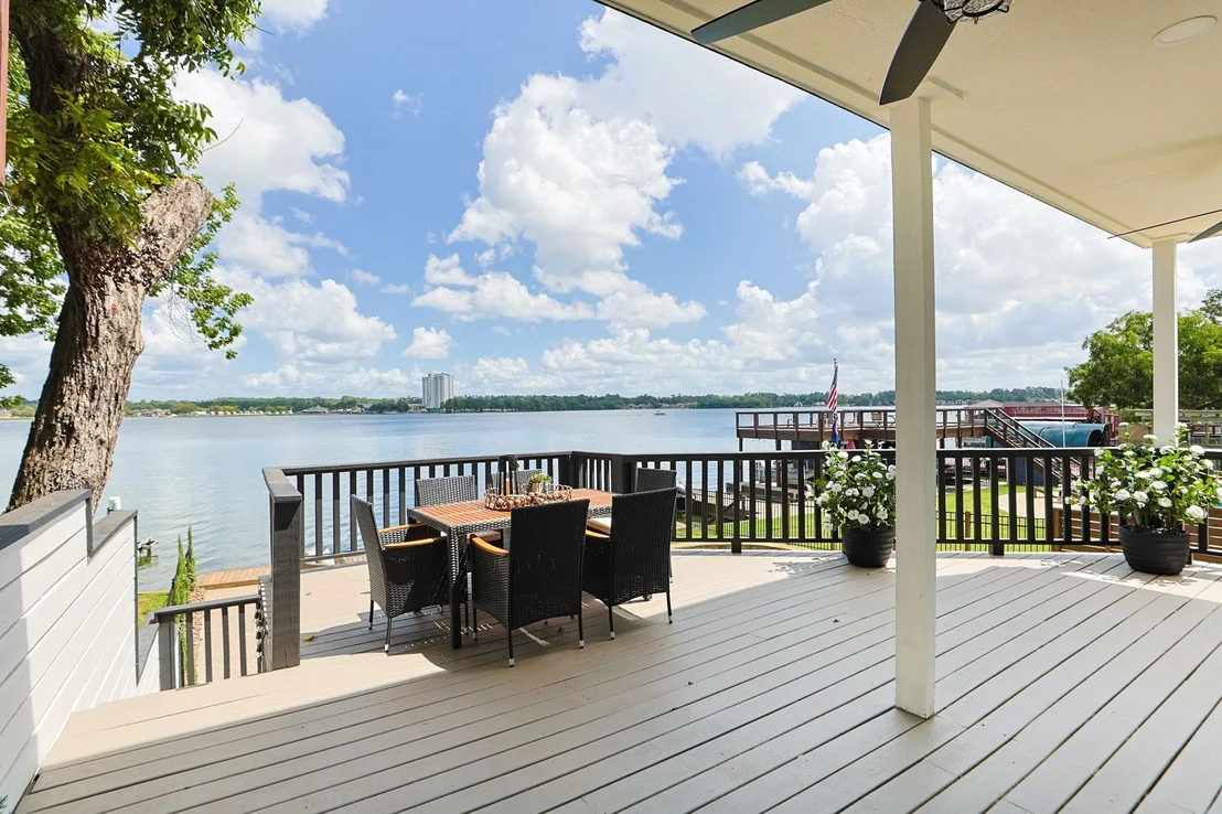 Photo of 848 Lake View Drive