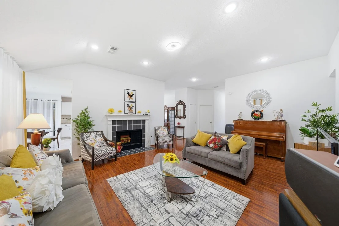 Photo of 9326 Marblemount Drive