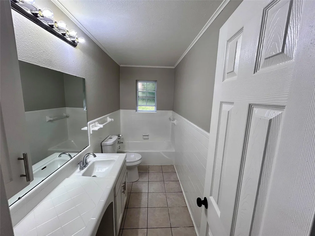 Photo of 1106 Annette Drive