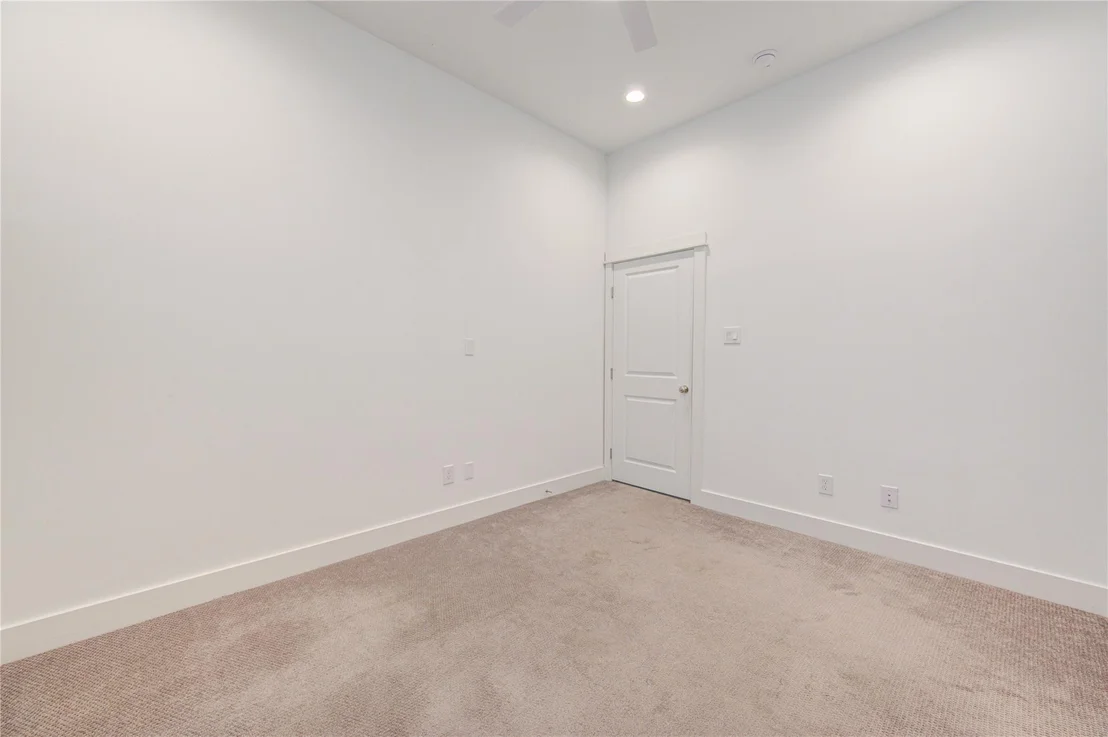 Photo of 564 Janisch Road