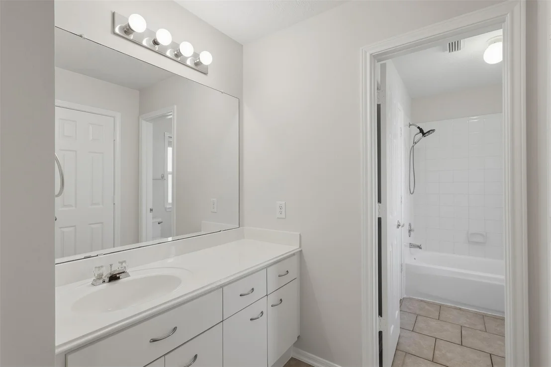 Photo of 1909 Harbour Cove Drive