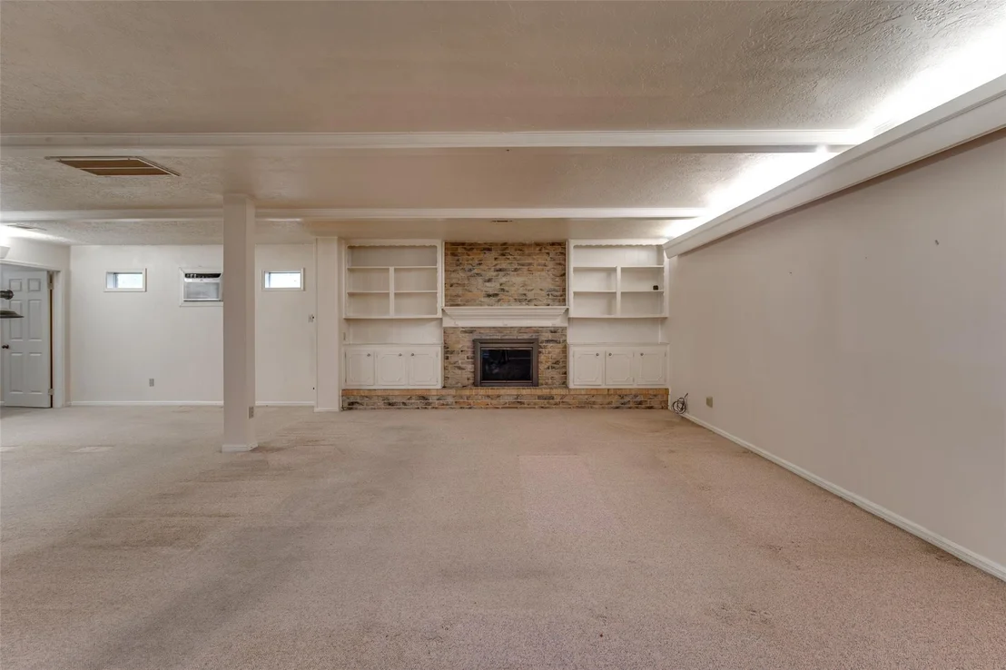 Photo of 1107 Pear Tree Lane