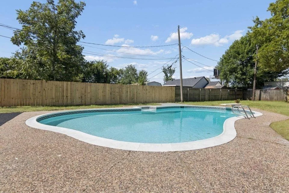 Photo of 123 Lone Oak Drive