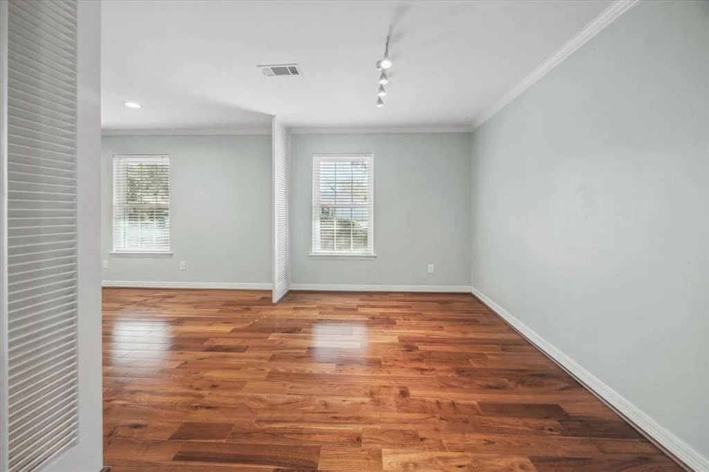 Photo of 9538 Meadowbriar Lane