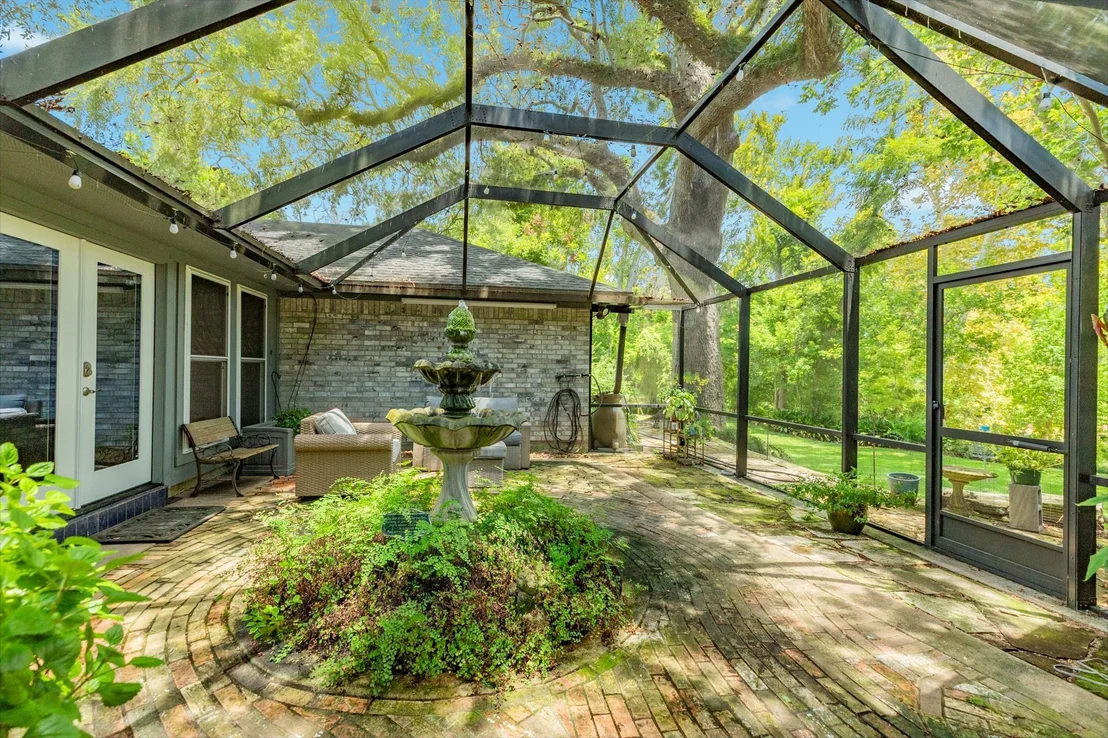 Photo of 314 Live Oak Lane
