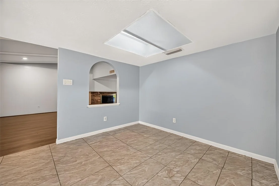 Photo of 5110 Lerwick Drive
