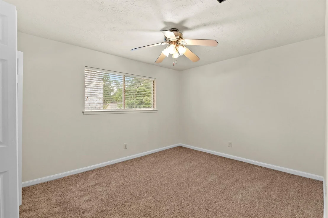Photo of 207 Willowick Drive