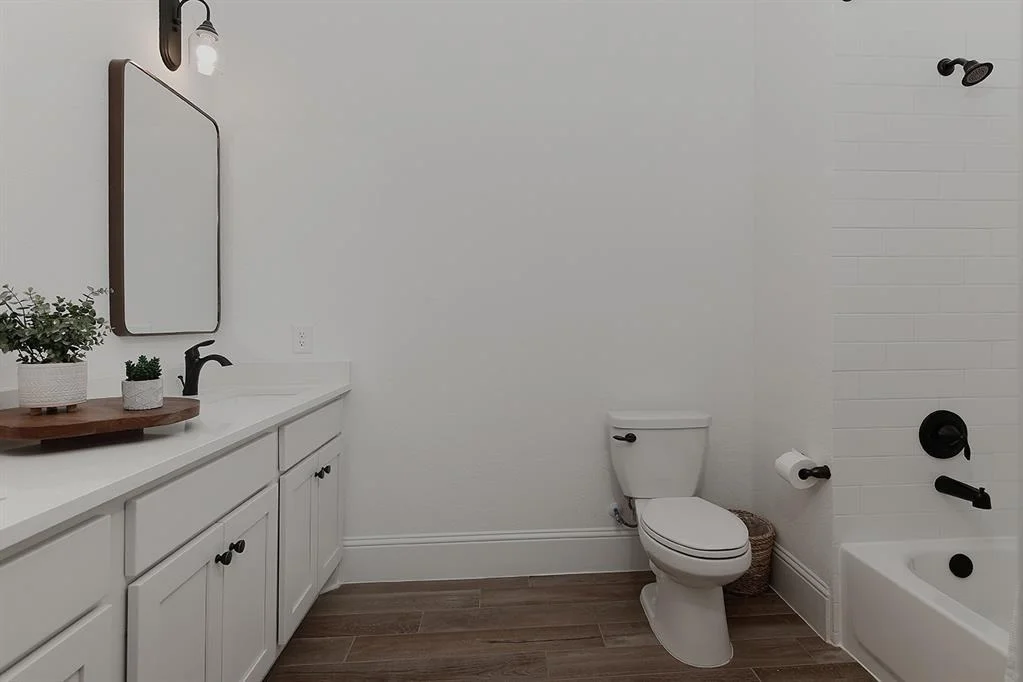 Photo of 2348 Goldenglade Drive