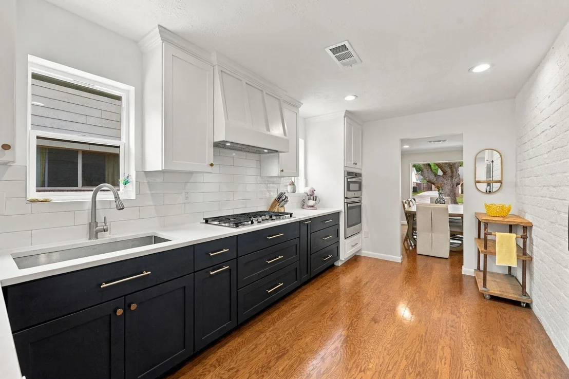 Photo of 11307 Valley Spring Drive