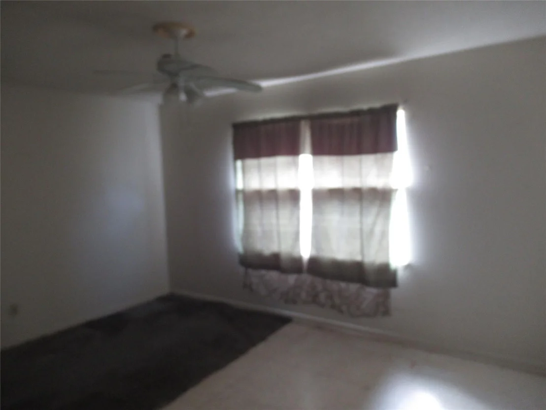 Photo of 1122 Desirable Lane