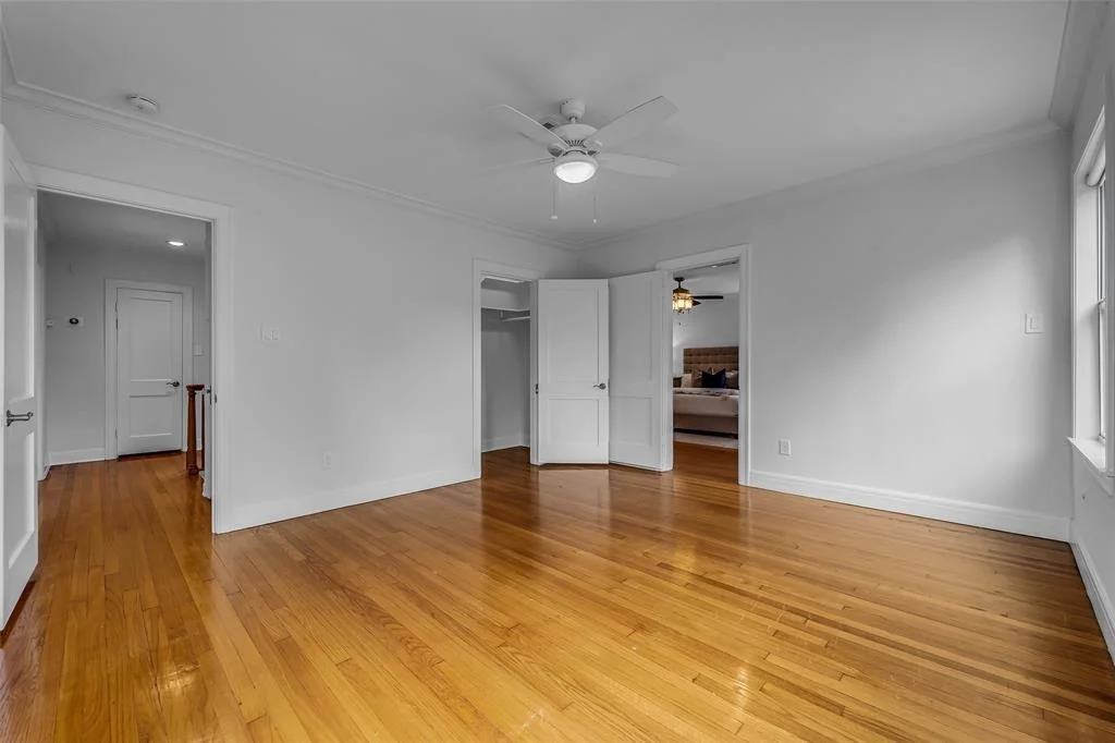 Photo of 2539 Addison Road