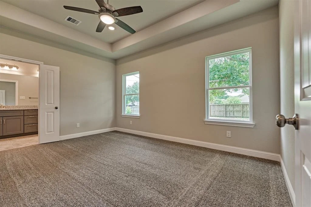 Photo of 10477 Valley Drive N