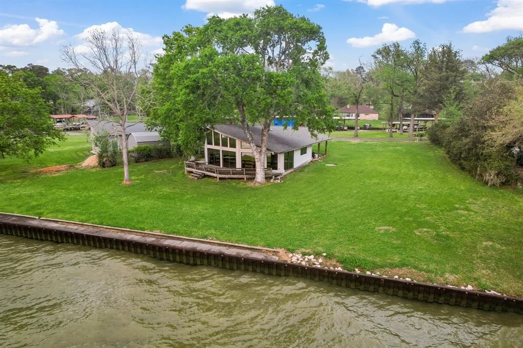 Photo of 561 Mallard Point