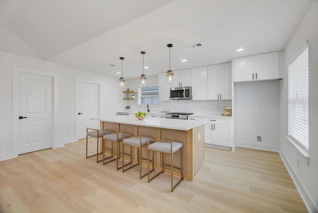 Photo of 5822 Birchmont Drive