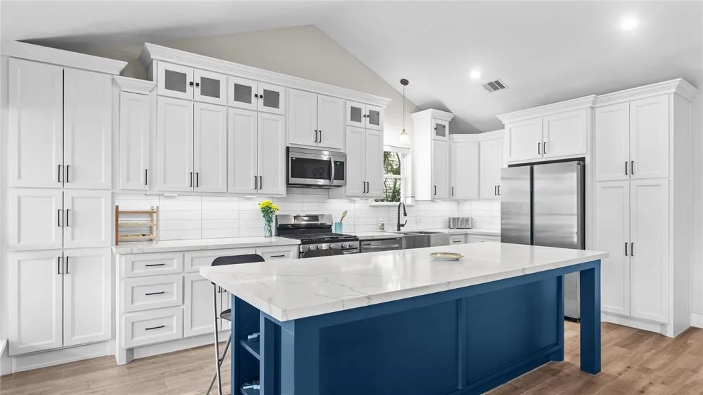 Photo of 5939 Bankside Drive