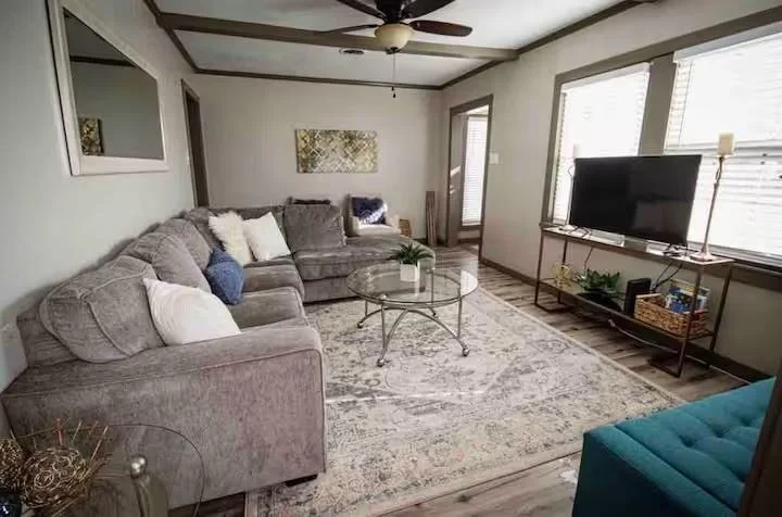 Photo of 1017 Milner