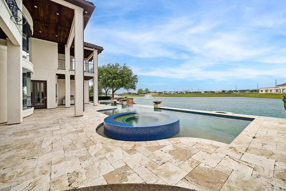 Photo of 38 Enclave Manor Drive