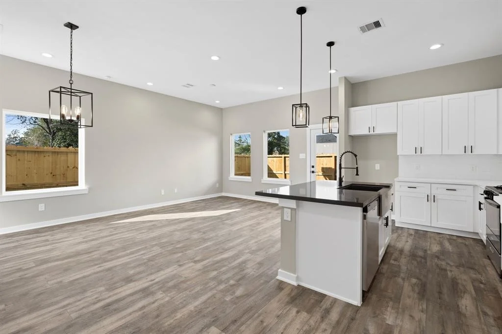 Photo of 414 Stonework Landing Lane