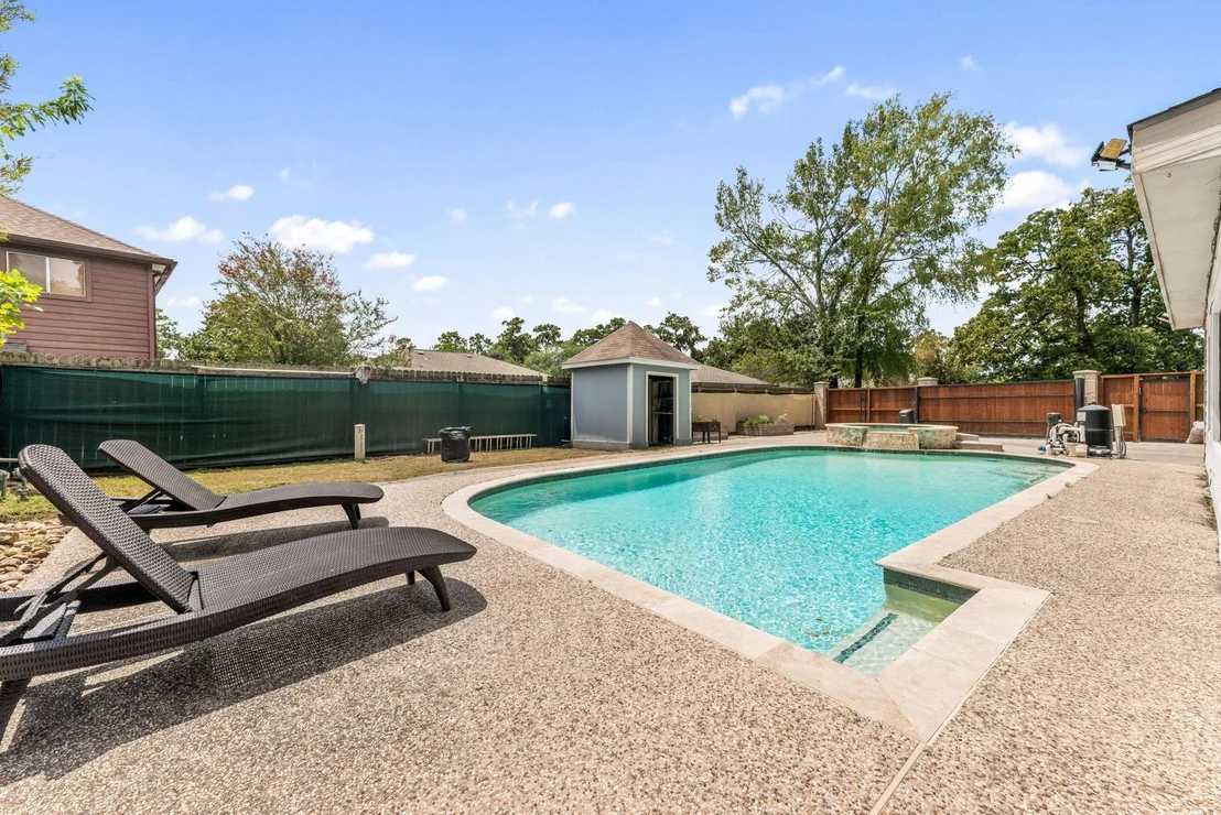 Photo of 27202 Wells Lane