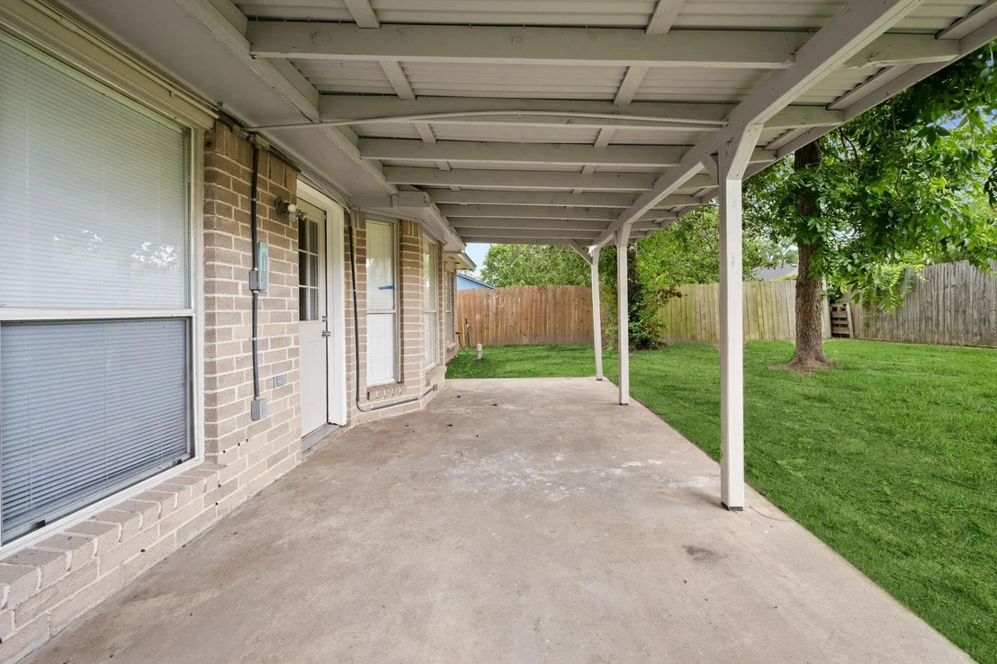 Photo of 11023 Maple Rock Drive