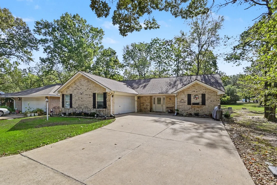 Photo of 281 Broadmoor Drive