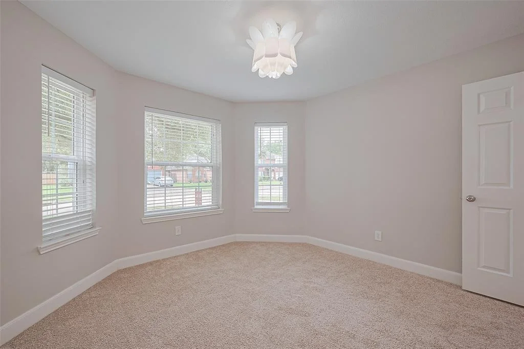 Photo of 2902 Secluded Drive