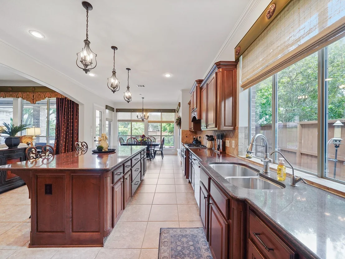 Photo of 6015 Madrone Mdw Drive