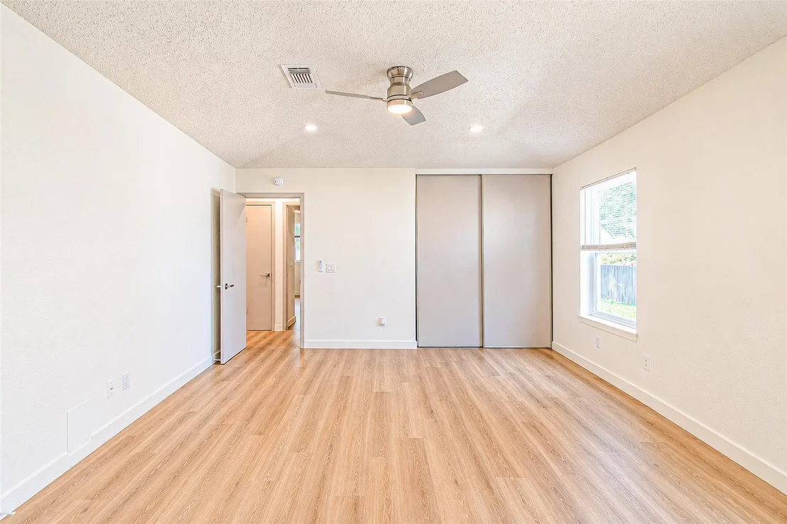 Photo of 18015 Brooknoll Drive