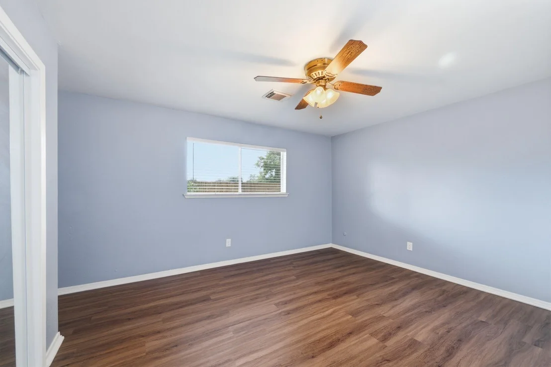 Photo of 1416 Linwood Drive