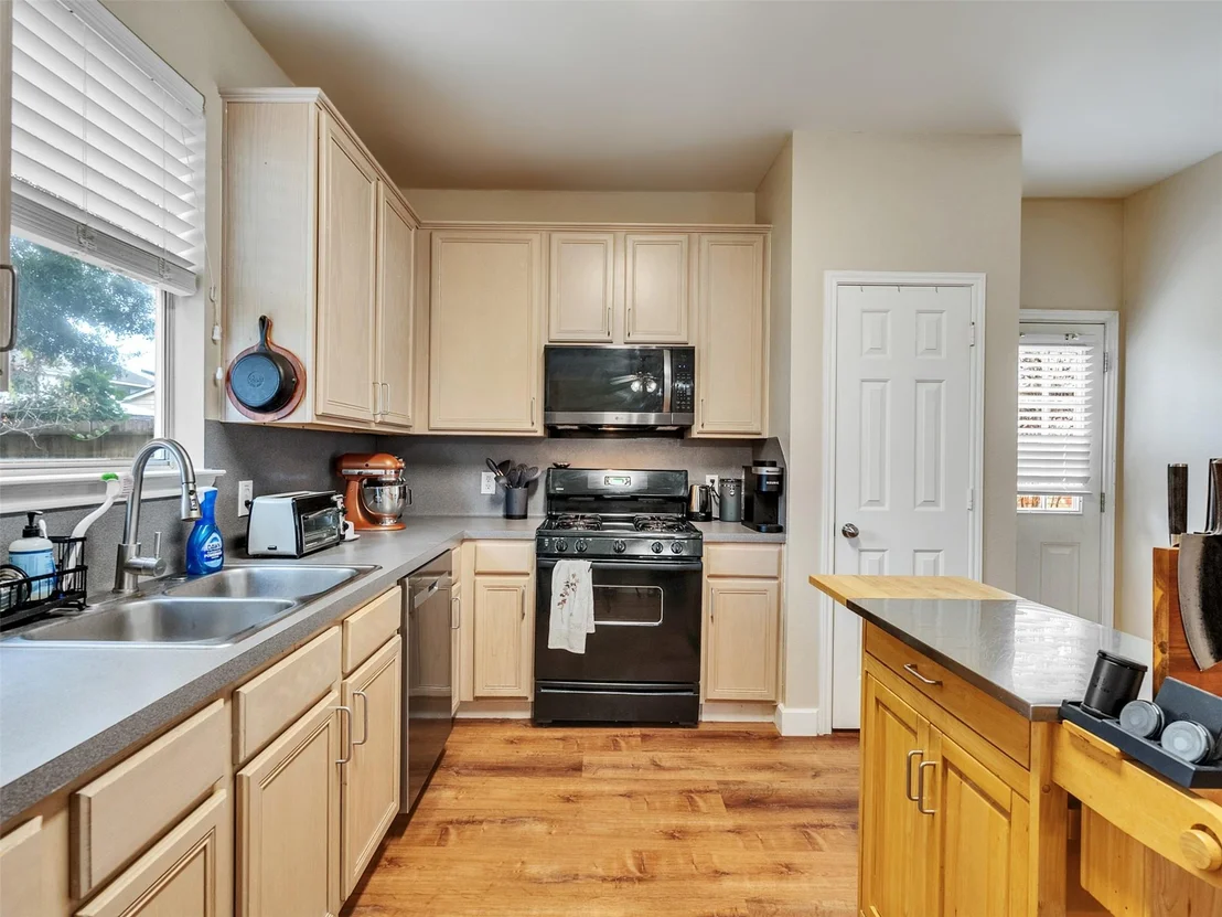 Photo of 4903 Moody Reef Drive