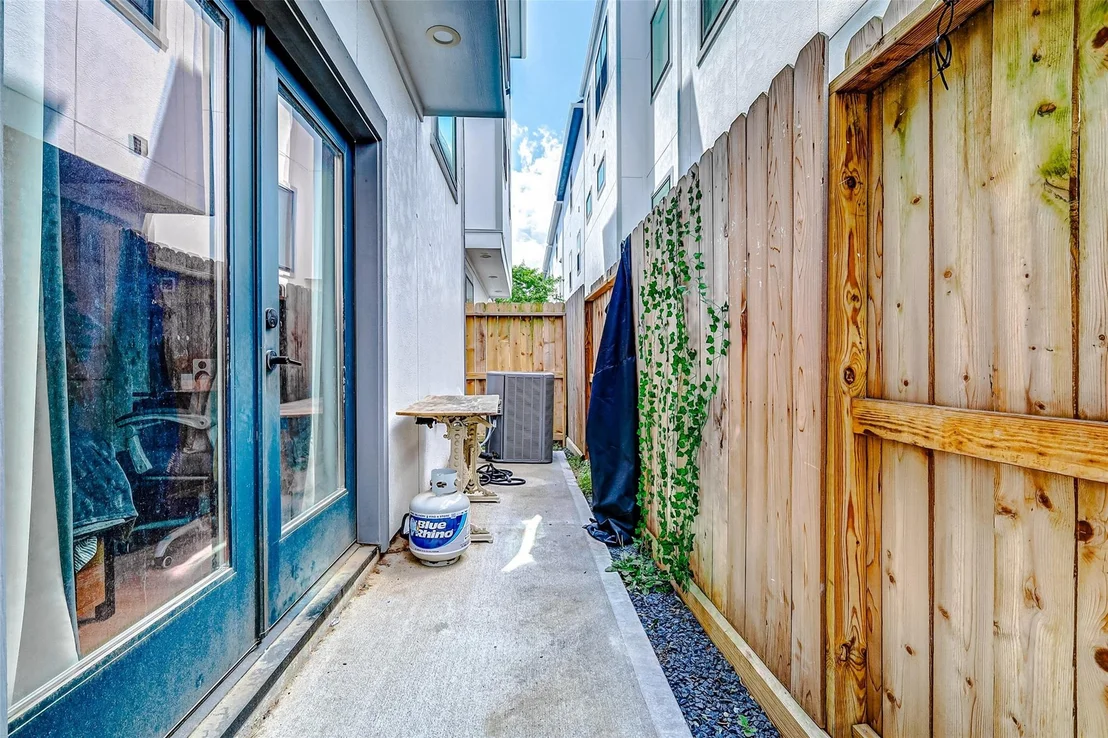 Photo of 1747 Ojeman Spring Lane
