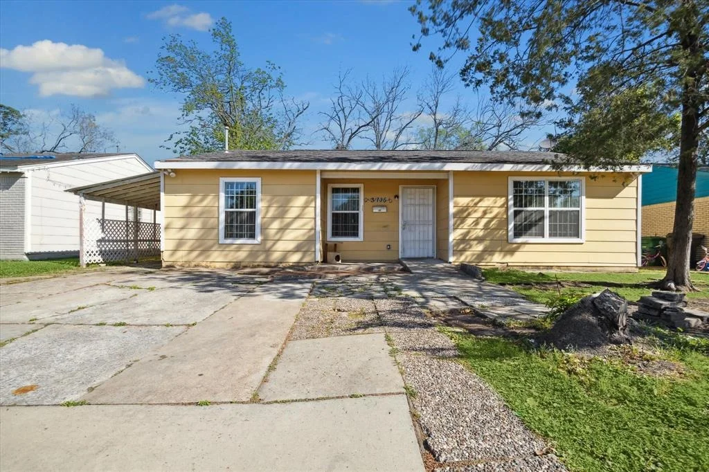 Photo of 3906 Simsbrook Drive