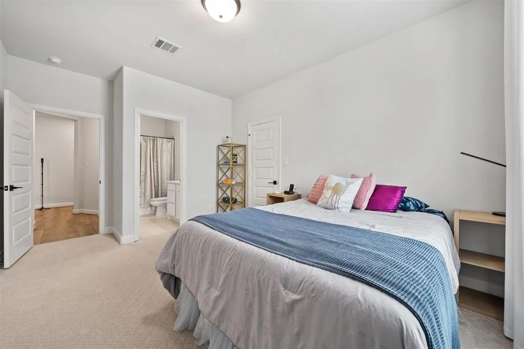 Photo of 10118 Bayou Oaks Drive