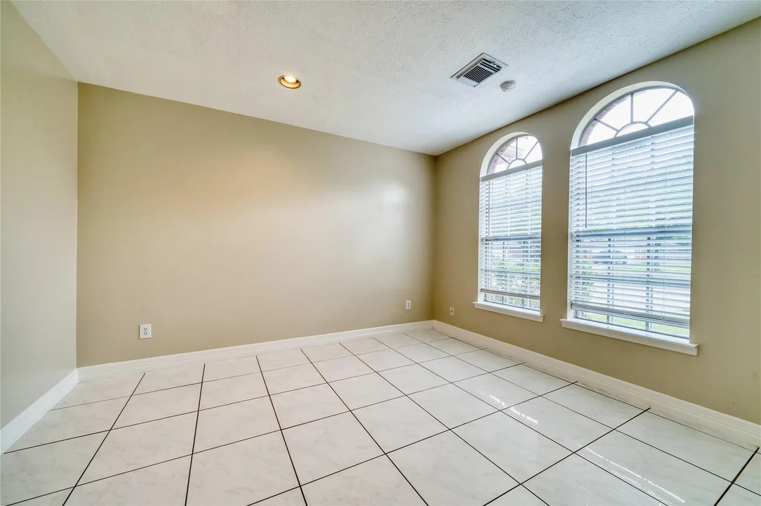 Photo of 8942 Norham Drive