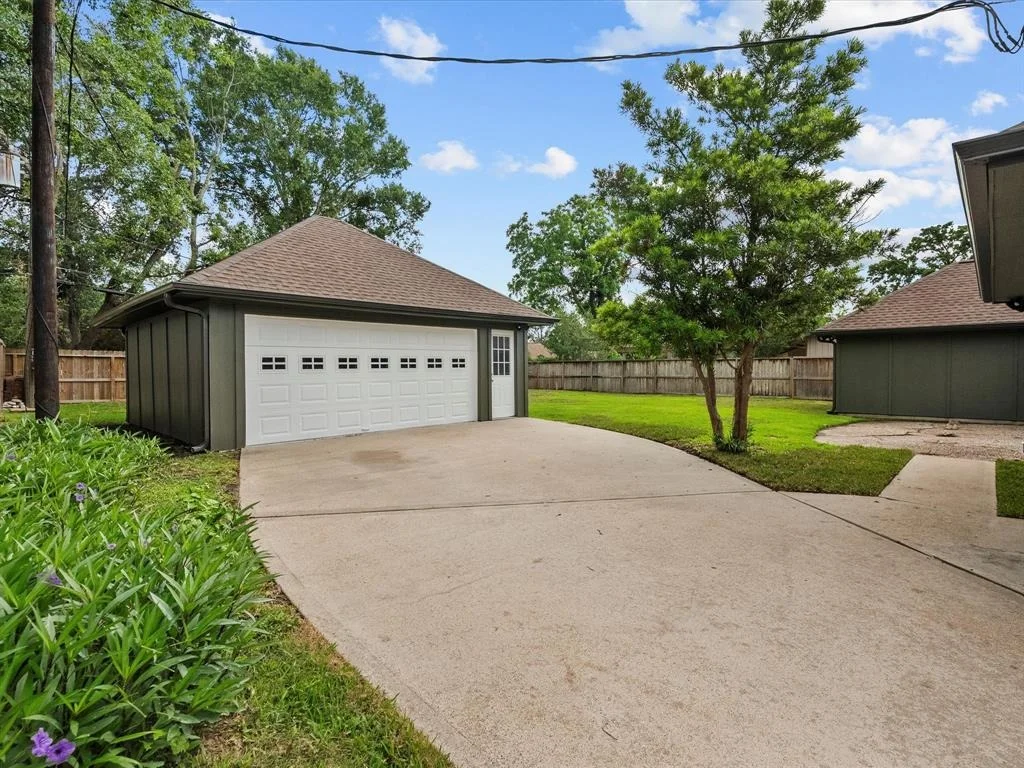 Photo of 110 Harborcrest Drive