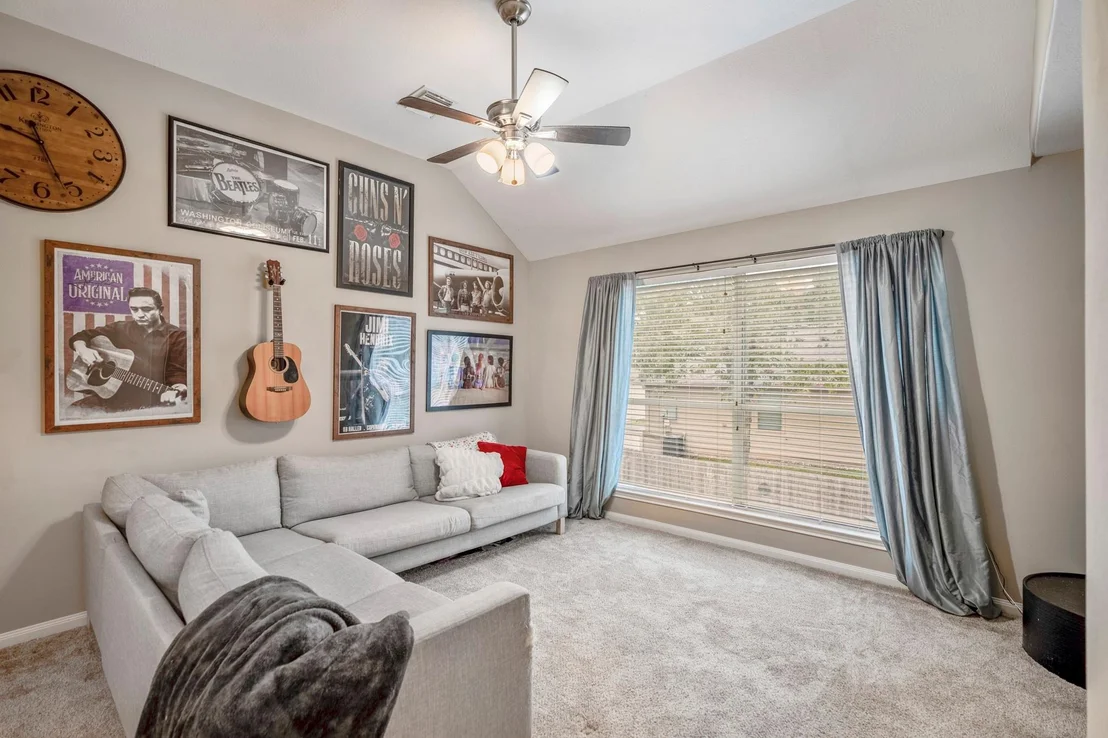 Photo of 11826 Thoreau Drive