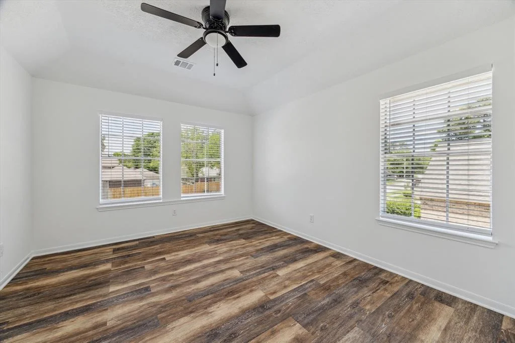 Photo of 30010 Nanton Drive