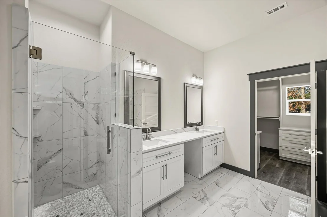 Photo of 87 Lakeway Ct Court