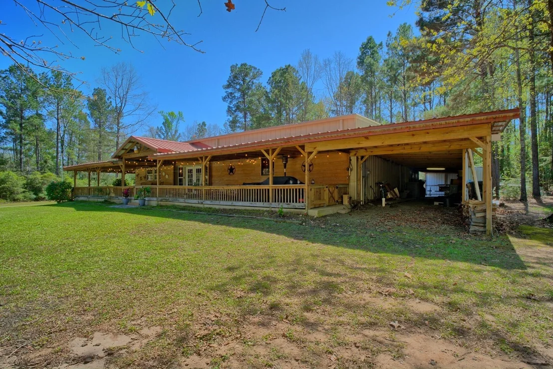 Photo of 590 Angela Lane