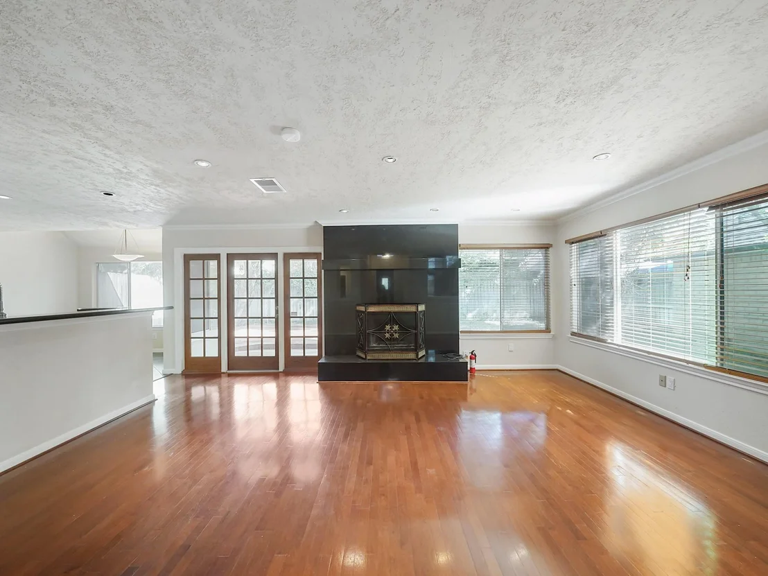 Photo of 1607 Beaconshire Road