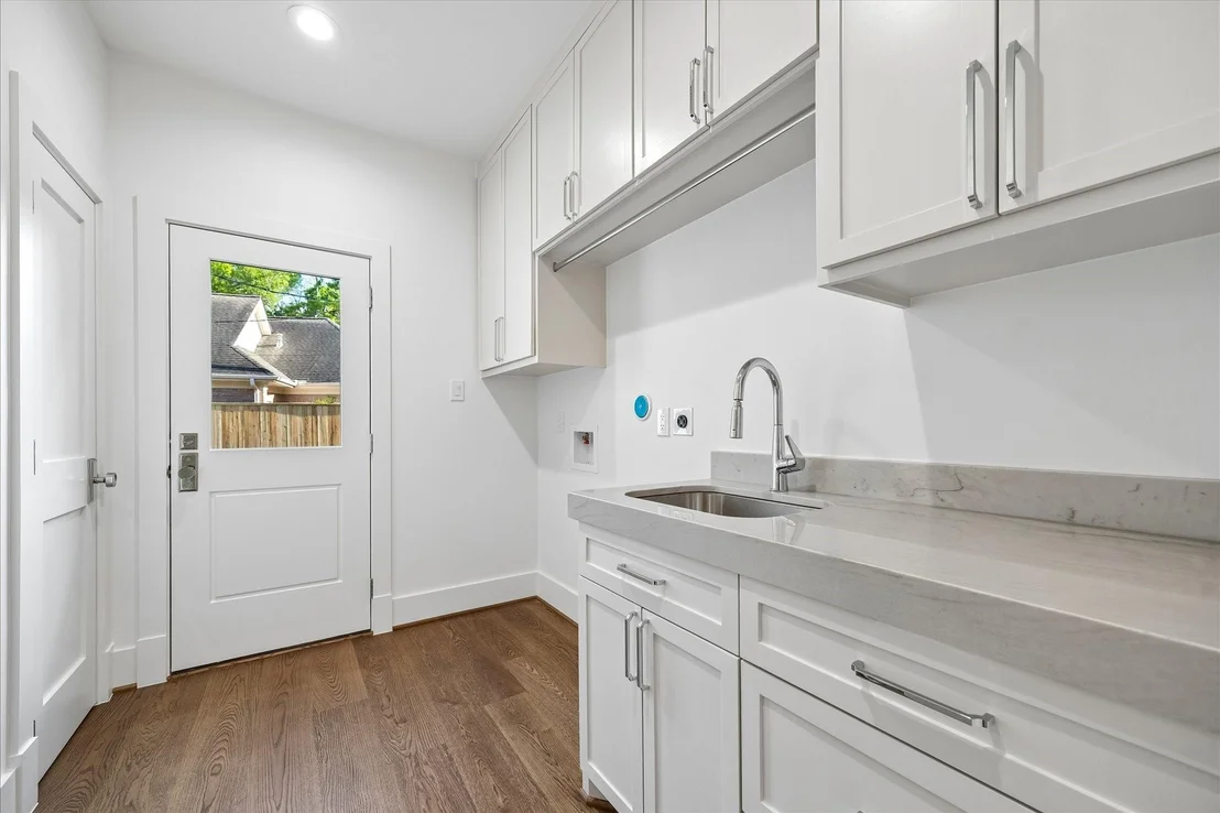 Photo of 620 Stoneleigh Drive